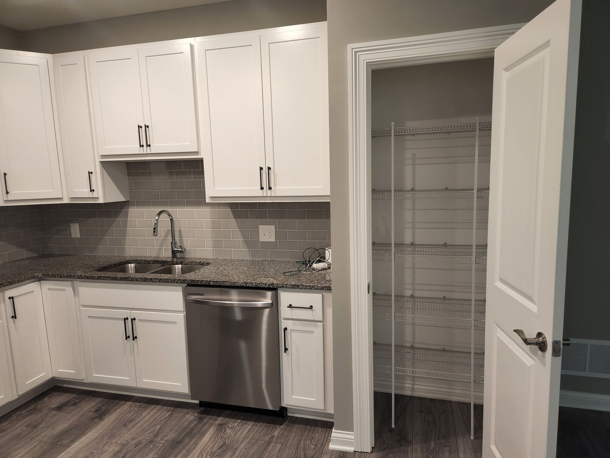 Building Photo - 333 Maddalena Ln