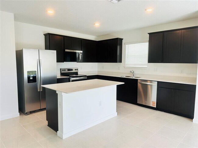 Building Photo - 3537 Hornbeam Rd
