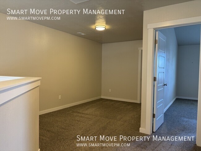 Building Photo - 6160 N Seawind Pl
