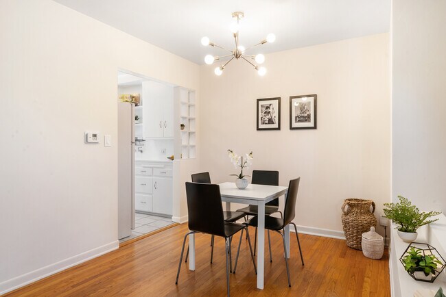 Dining Area - 7924 Airport Blvd