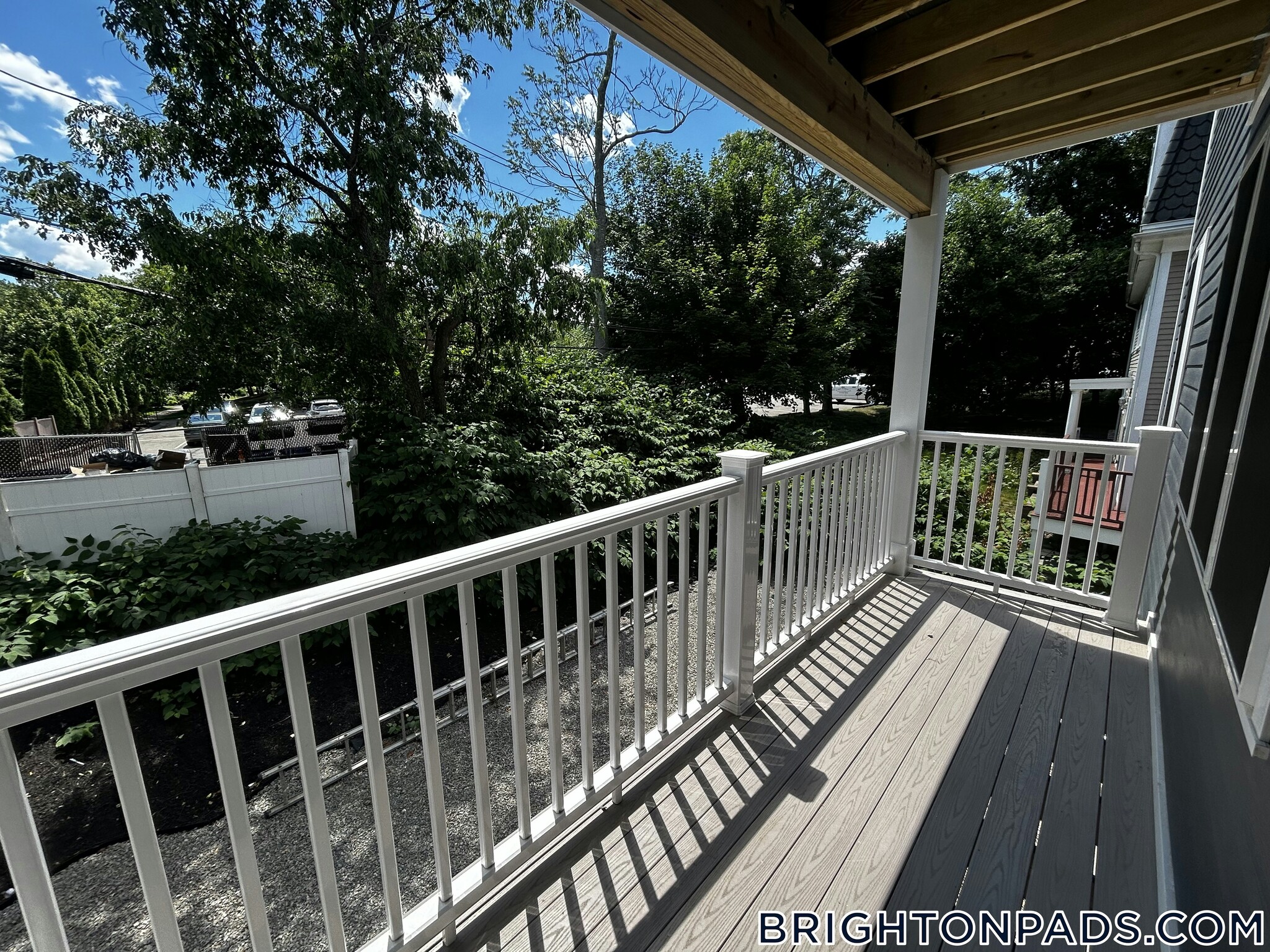 Building Photo - 124 Kenrick St