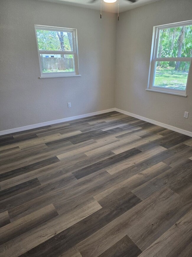 Building Photo - Beautiful 3/2 on Large Lot in Homosassa!!!