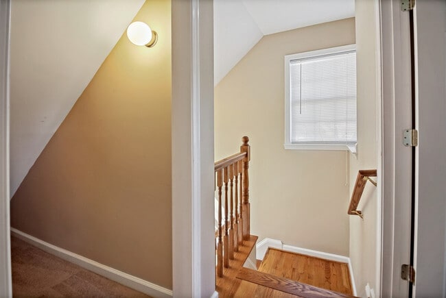 Building Photo - 300 Lawton St