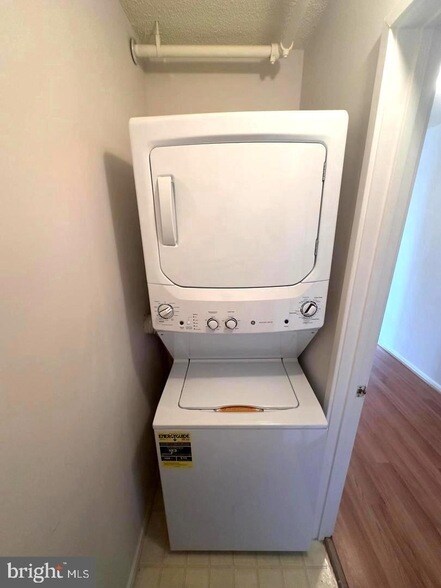 Building Photo - 3310 N Leisure World Blvd