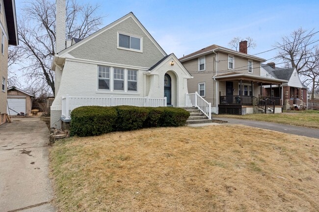 Building Photo - HYDE PARK -Move In This Week, Get $500 Bac...