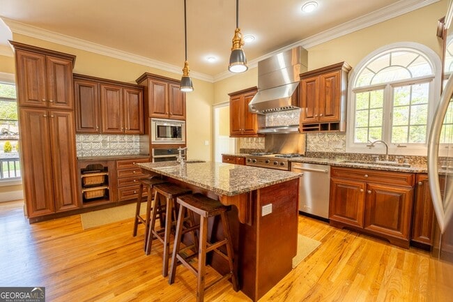Building Photo - 2925 Orchard Dr