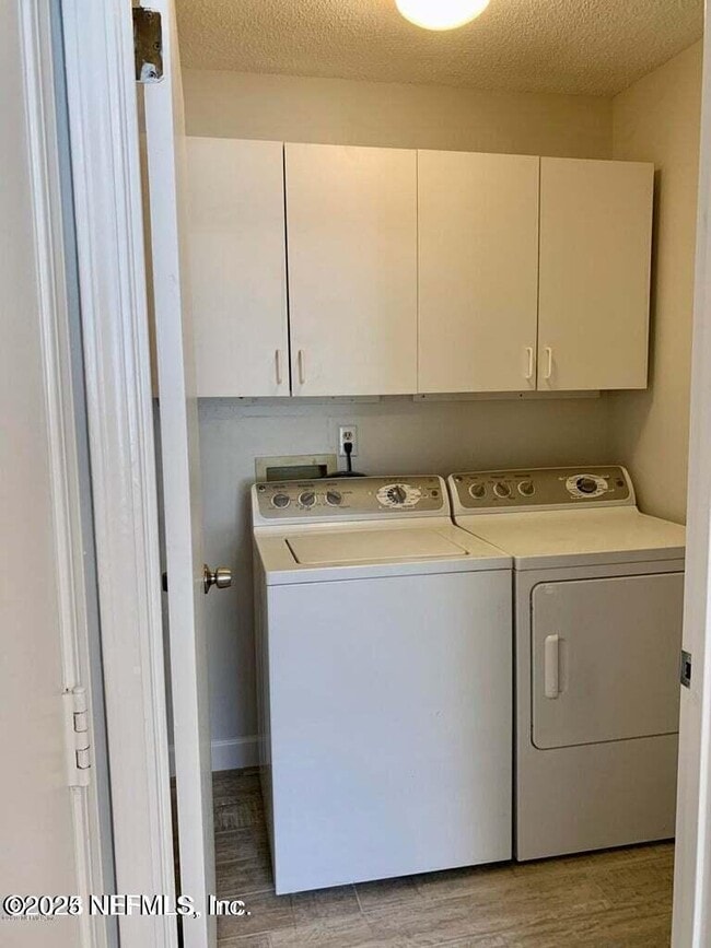 Building Photo - 101 Cordova Reina Ct