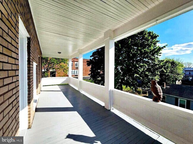 Building Photo - 515 Fourth St