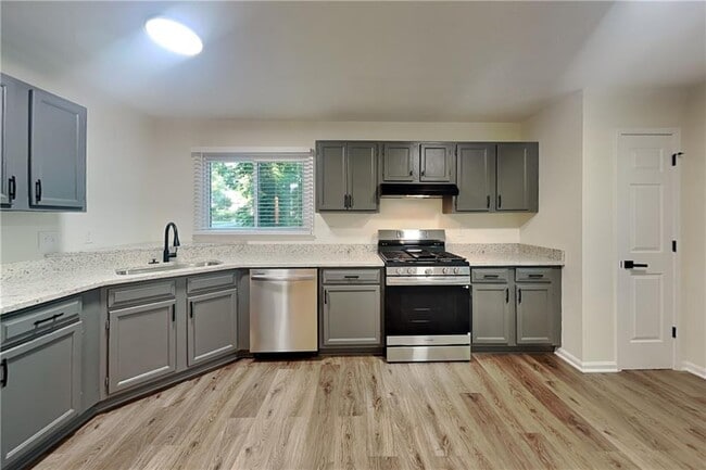Building Photo - 4928 Olde Mill Dr