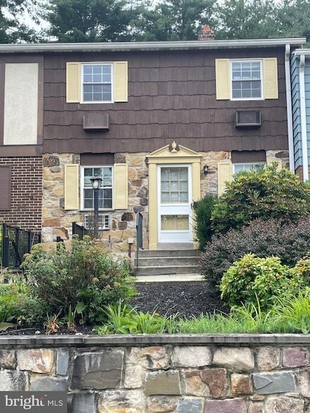 Building Photo - 207 Walnut Hill Rd