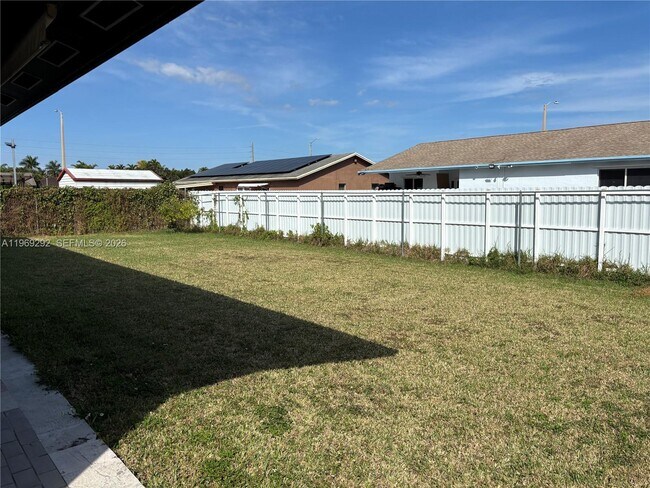 Building Photo - 28211 SW 136th Pl