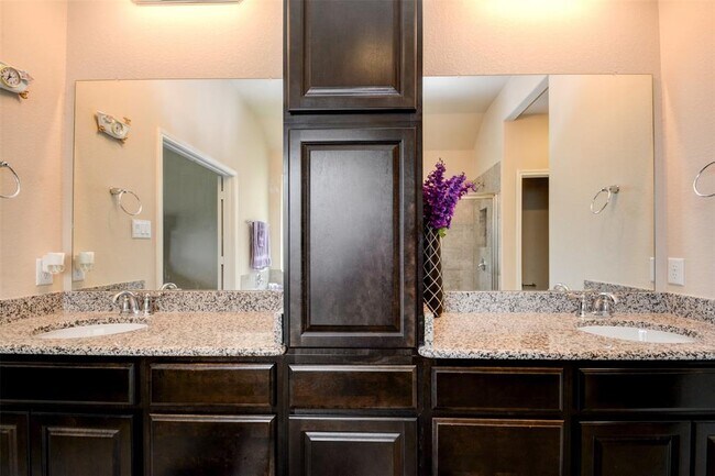Building Photo - 13815 Wixford Trail