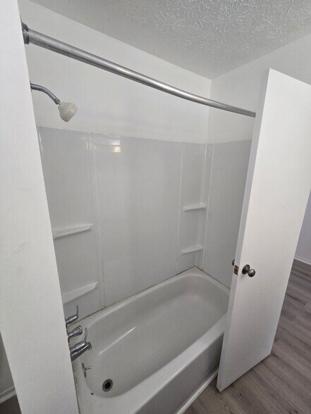 Building Photo - 6972-6996-6996 Joseph Dr