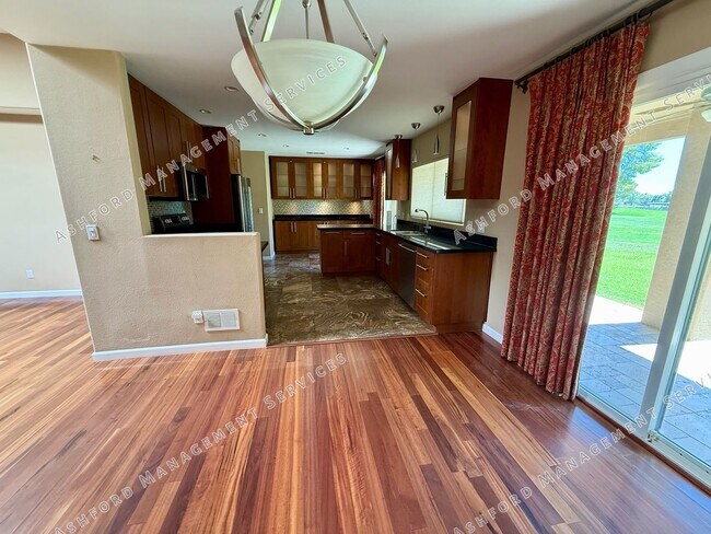 Building Photo - 3 BEDROOM 2 BATHROOM HOME RIGHT ON McCORMI...