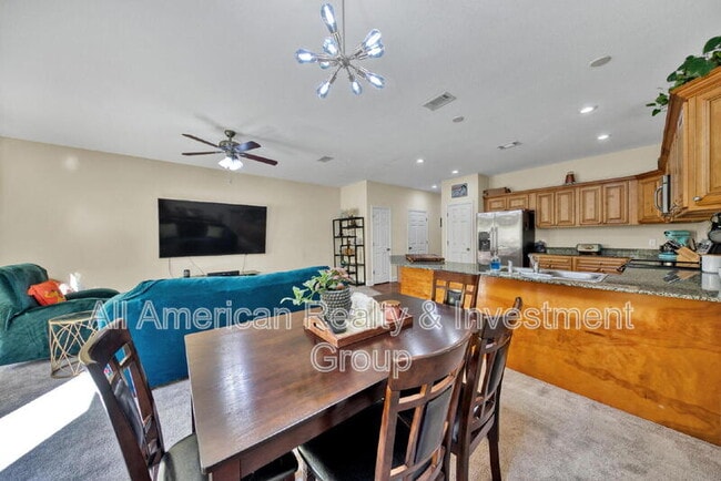 Building Photo - 511 Arbor Lake Dr