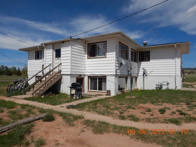 Primary Photo - 2525 Vista Dr