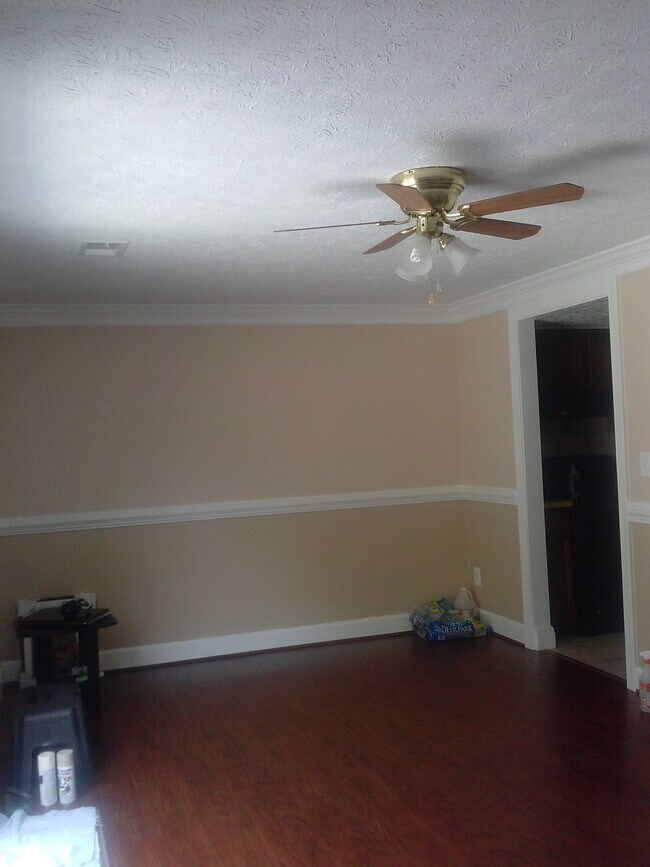 Building Photo - 10160 Asheville St