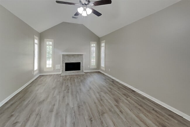 Building Photo - 4519 Kimball Dr