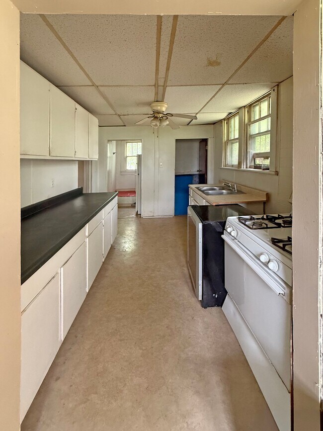 Building Photo - 838 N 23rd St