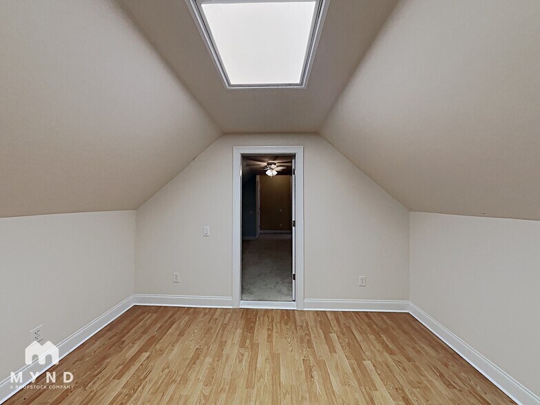 Building Photo - 11644 James Richard Dr