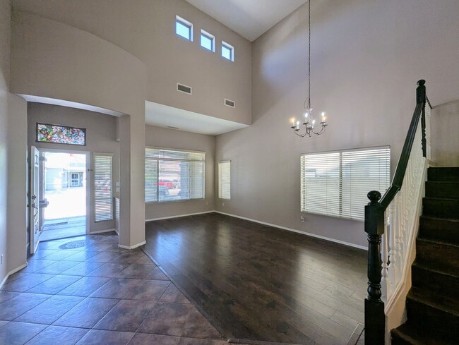 Building Photo - 17453 W Navajo St