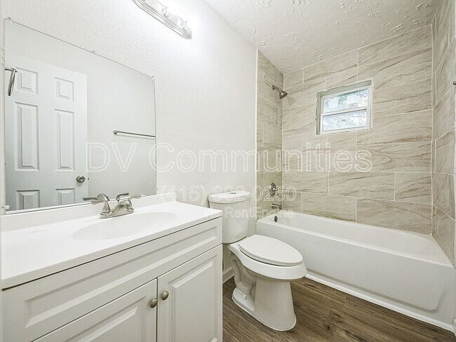 Building Photo - 5314 Straight Arrow Dr