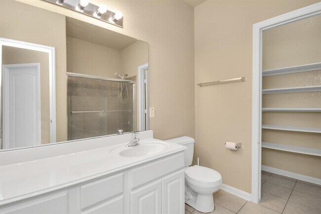 Building Photo - 6727 Oakman Ln
