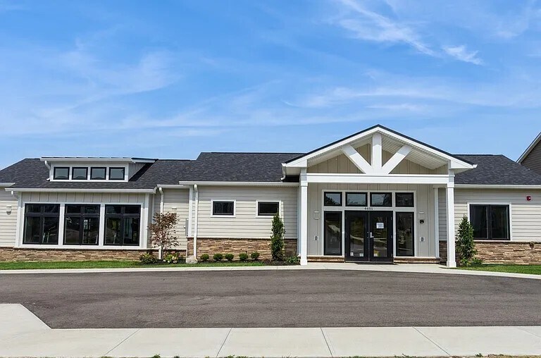 Building Photo - 6702 Sycamore Way