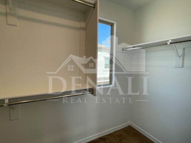 Building Photo - 14274 W Bronco Trl