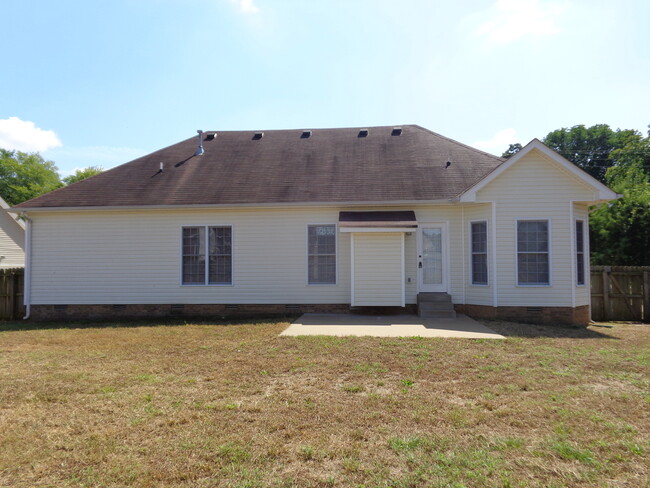 Building Photo - 3729 Trough Springs Rd