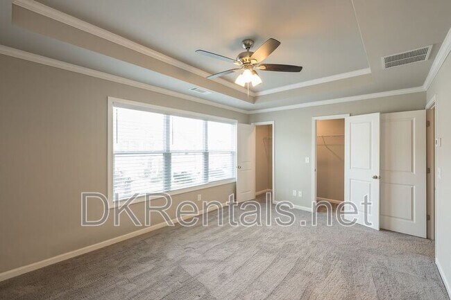Building Photo - 3697 Acorn Dr