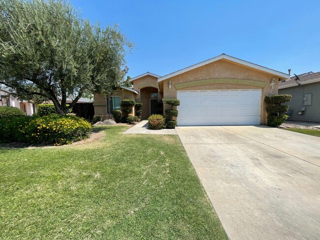 Primary Photo - 2265 Golden Ave