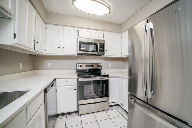 Building Photo - Beautiful 3-Bedroom Home in Houston, TX