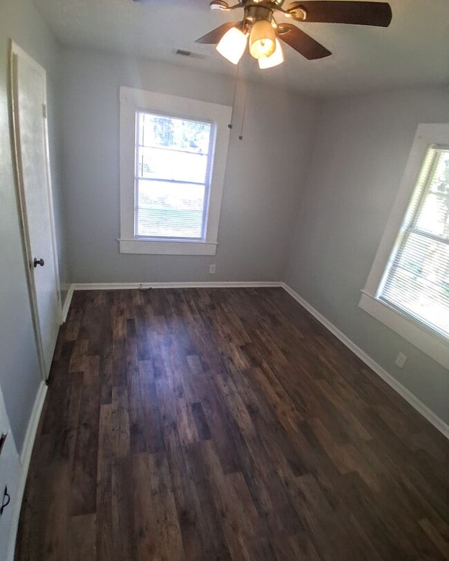 Building Photo - Charming 2 Bedroom Home in the Heart of Oxford!