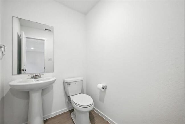 Building Photo - 205 Ashbrook St