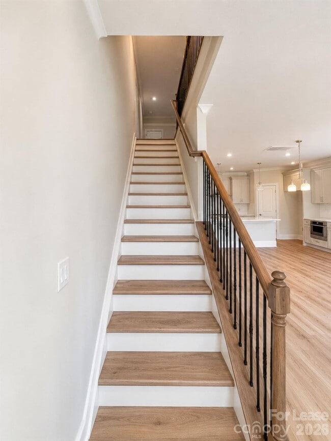 Building Photo - 4630 Dogwood Pl
