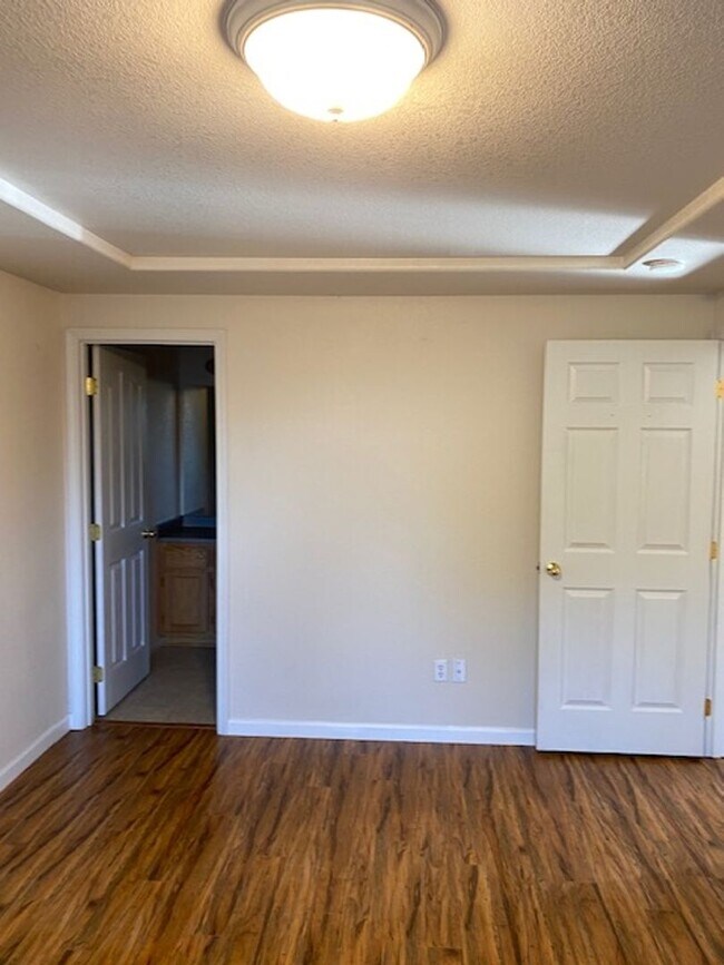 Building Photo - 2210-2214 ARLINGTON