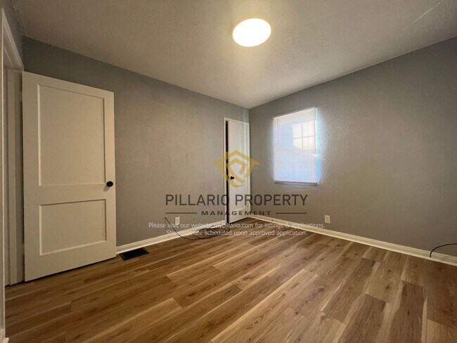 Building Photo - Newly Renovated, 4 Bedroom, 2 Bathroom Home Available NOW!