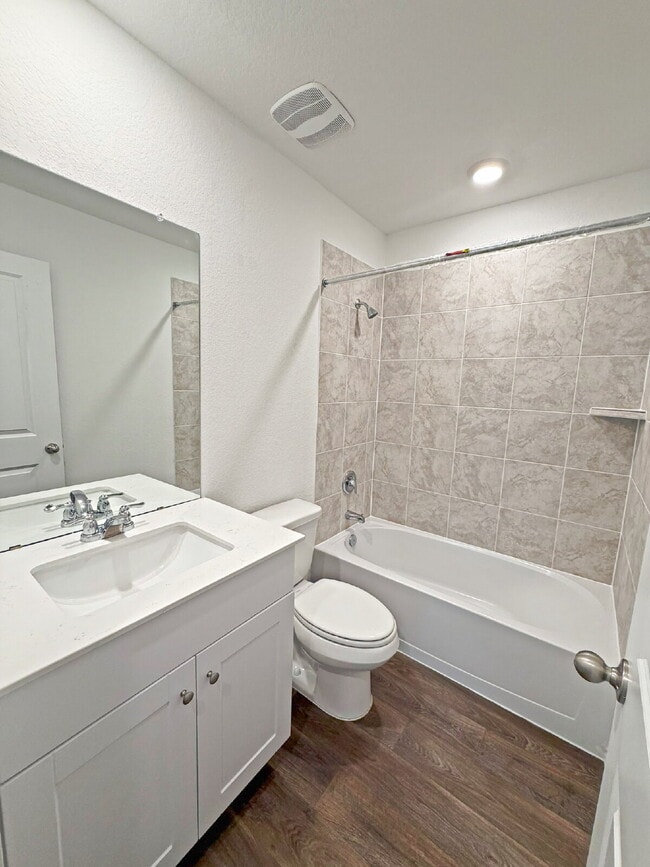 Building Photo - 5131 Blind Shot