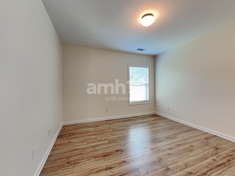 Building Photo - 4880 Roseman Trail