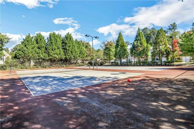 Building Photo - 526 Tufton Tr