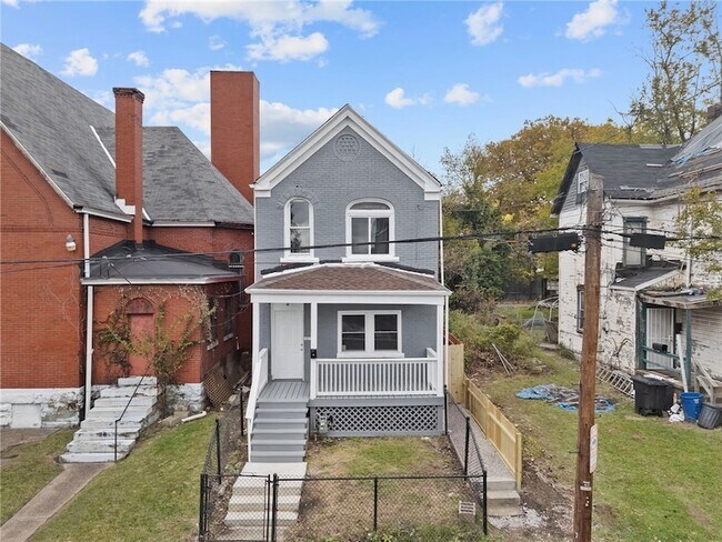 Building Photo - 7807 Kelly St