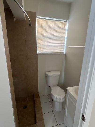 Building Photo - 1437 NE 56th St