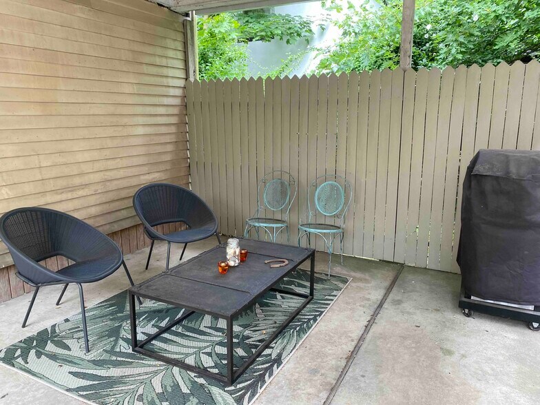 covered back patio w/ grill - 74 S Main St