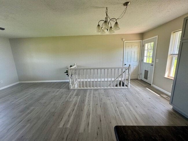 Building Photo - 3 Bedroom 2.5 Bath home in Troy, MO!