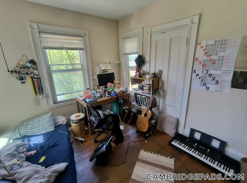 Building Photo - 1590 Cambridge St