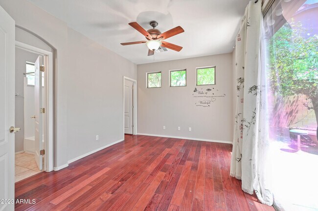 Building Photo - 337 West Swan Drive