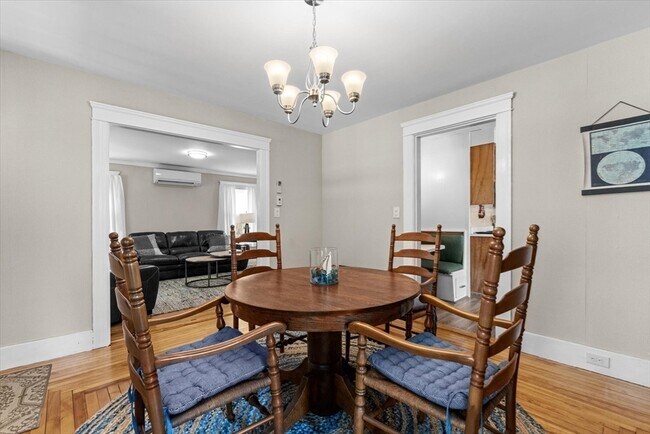 Building Photo - 6 Davis Way