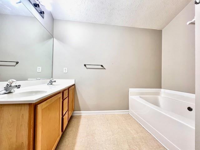 Building Photo - 2589 Avery Park Cir
