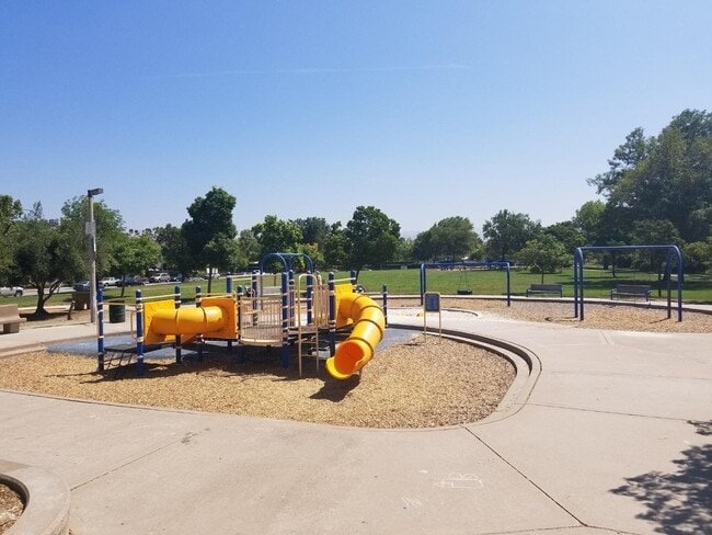 Building Photo - 2982 Larciano St